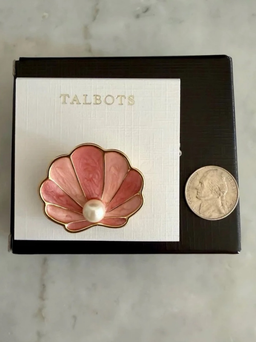 Talbots Shell Brooch - Picture 7 of 9